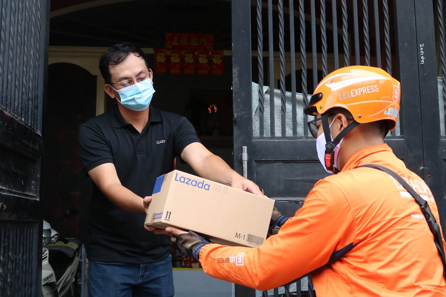 Sức mạnh logistics ngày càng được nâng cao, Lazada hướng đến giao hàng trong ngày với chi phí thấp hàng đầu thị trường trong năm 2021. Ảnh: Lazada Việt Nam.